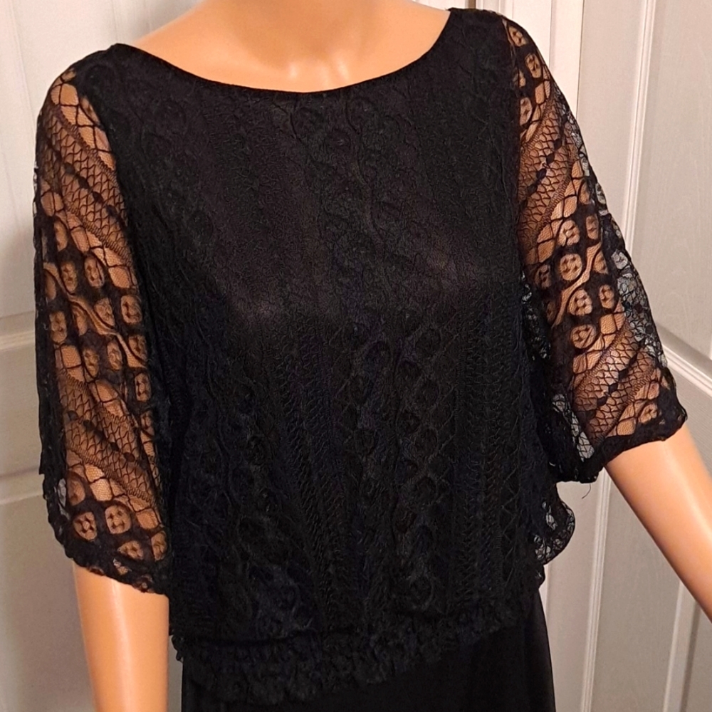 Simply Irresistible Black Lace Top Large